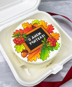 Школьная доска на листьях на День учителя