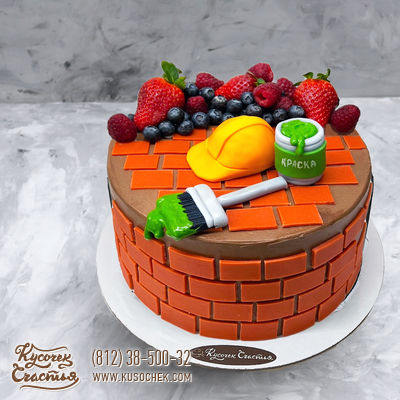 Торт «Строителям с ягодами и краской»