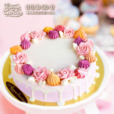 Торт «Венок из цветов и сладостей»